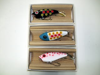 seed type-w 赤色 トップウォーター用ルアー （3.8センチ